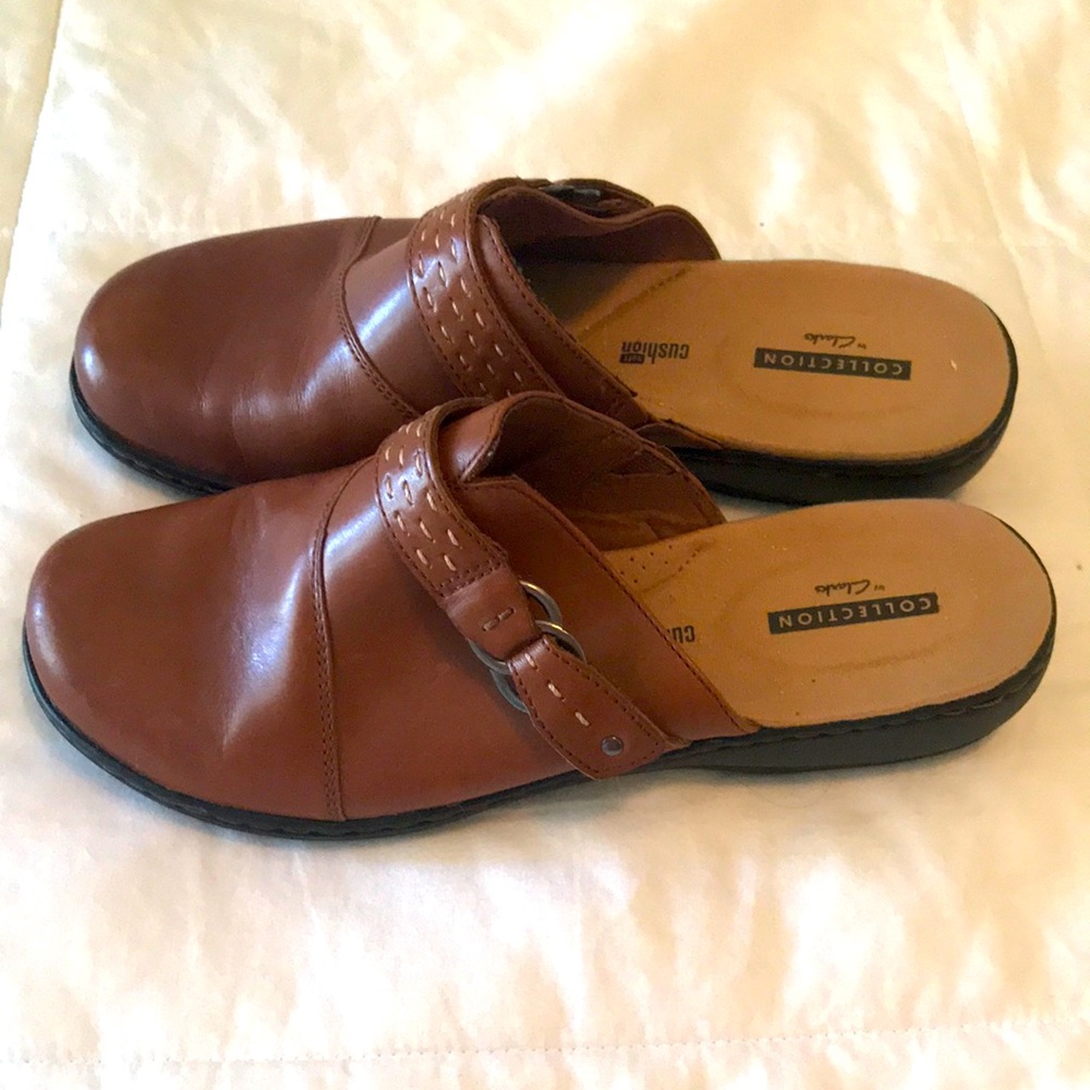 Clarks Laurie ann Women  Slip-on Mules Size 8 EUC